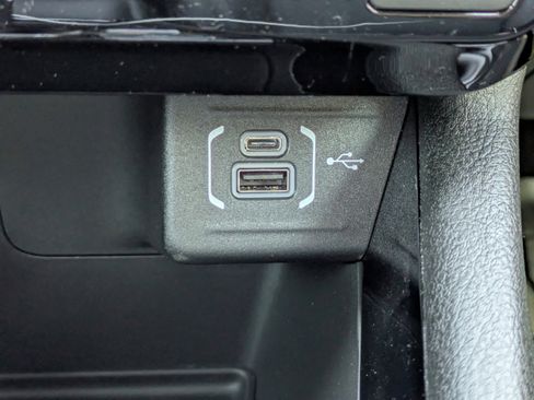 New 2026 Jeep Compass Latitude image 24