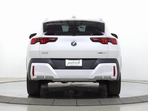 New 2026 BMW X2 xDrive28i w/ Technology Package AWD/4WD image 7