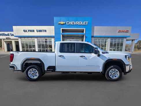 Used 2026 GMC Sierra 2500 Pro w/ 1SA Pro Safety Plus Package AWD/4WD image 7