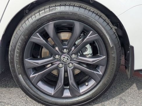 Used 2023 Toyota Sienna XSE image 14