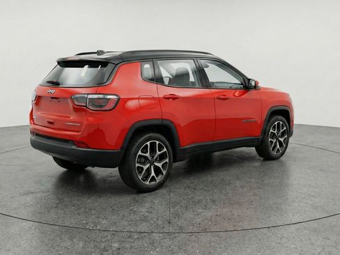 Used 2025 Jeep Compass Limited AWD/4WD image 9