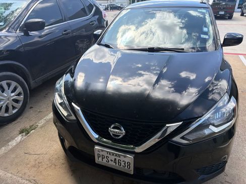Used 2018 Nissan Sentra SV FWD image 2