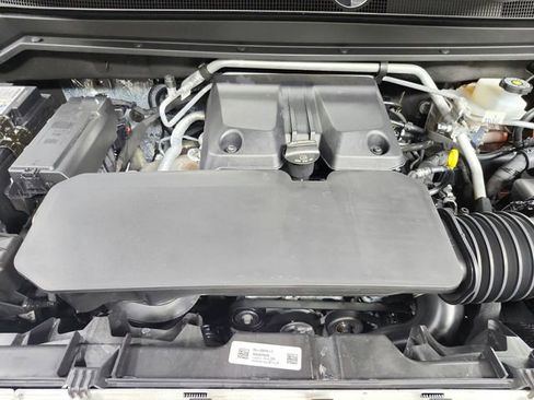 Used 2025 GMC Canyon Denali AWD/4WD image 17