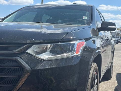 Used 2021 Chevrolet Traverse Premier w/ Redline Edition image 9