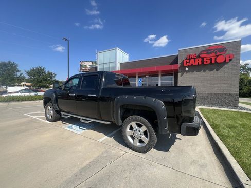 Used 2010 Chevrolet Silverado 2500 LTZ w/ Convenience Package AWD/4WD image 7