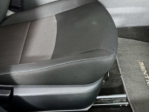 Used 2025 Nissan Sentra SV FWD image 23
