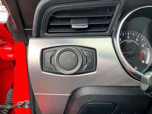 Used 2022 Ford Mustang Premium image 38