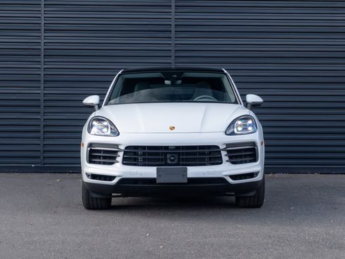 Certified 2023 Porsche Cayenne Coupe image 11
