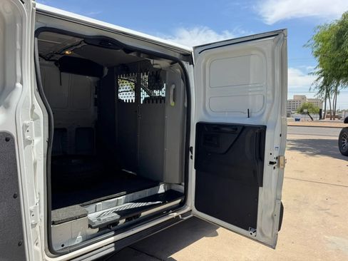Used 2016 Ford Transit 250 148 Low Roof RWD image 31