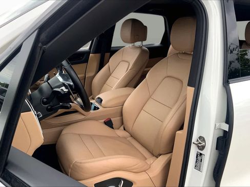Used 2019 Porsche Cayenne AWD/4WD image 7
