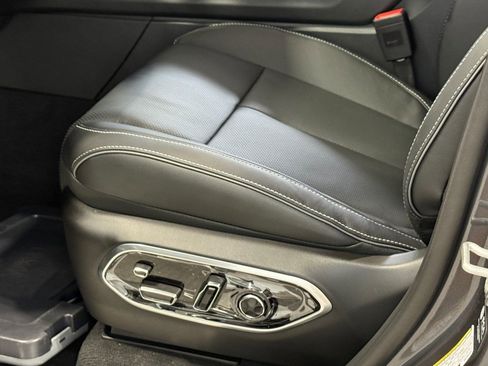 New 2025 Jeep Grand Cherokee Overland w/ Adv Protech Group III image 20