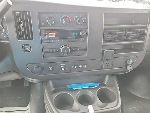 New 2025 GMC Savana 2500 RWD image 10