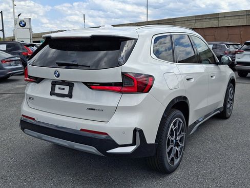 New 2026 BMW X1 xDrive28i w/ Technology Package AWD/4WD image 4
