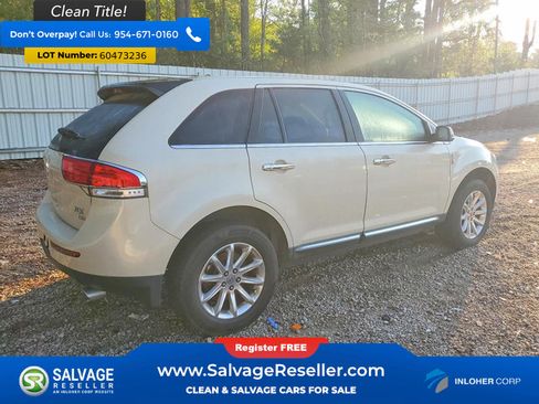 Used 2014 Lincoln MKX AWD w/ Equipment Group 101A image 4