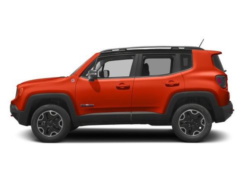 Used 2017 Jeep Renegade Trailhawk w/ Premium Trailhawk Package AWD/4WD image 3