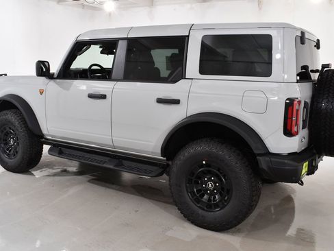 New 2026 Ford Bronco Badlands AWD/4WD image 15