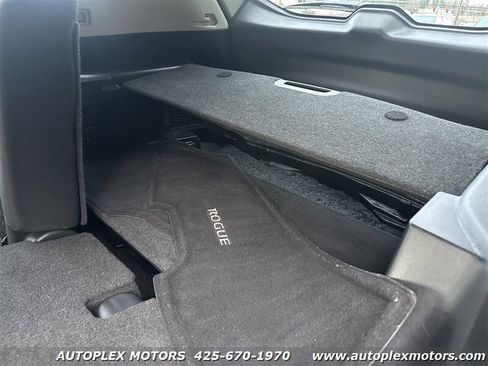Used 2020 Nissan Rogue SV AWD/4WD image 12