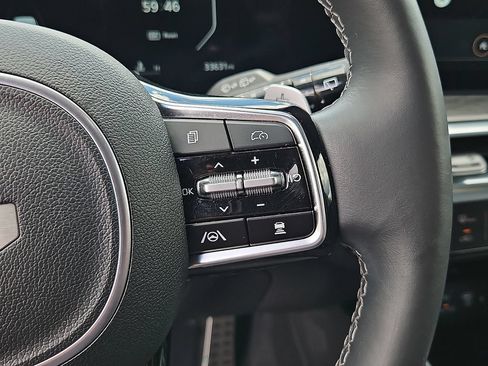 Certified 2024 Kia Sorento SX Prestige AWD/4WD image 25