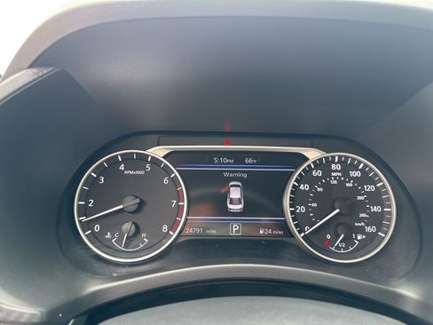 Used 2025 Nissan Sentra SV FWD image 15