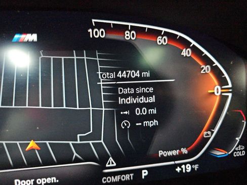 Used 2023 BMW 540i xDrive w/ M Sport Package image 18