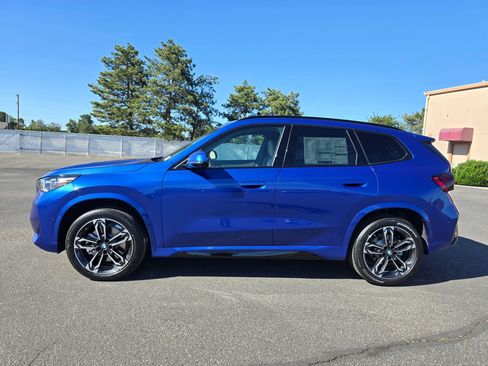New 2026 BMW X1 xDrive28i w/ Technology Package AWD/4WD image 3