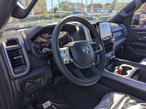 New 2026 RAM 1500 Big Horn AWD/4WD image 6