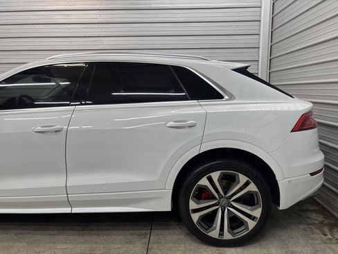 Used 2019 Audi Q8 Prestige w/ Luxury Package image 5