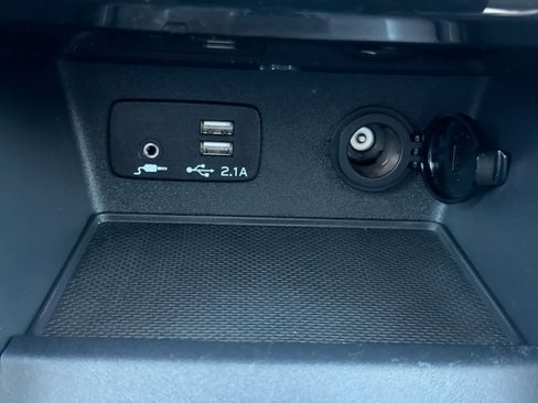 Certified 2023 Subaru Forester Premium image 33