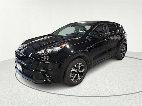 Used 2020 Kia Sportage LX image 3