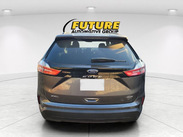 Used 2023 Ford Edge SEL w/ Sport Appearance Package AWD/4WD image 4