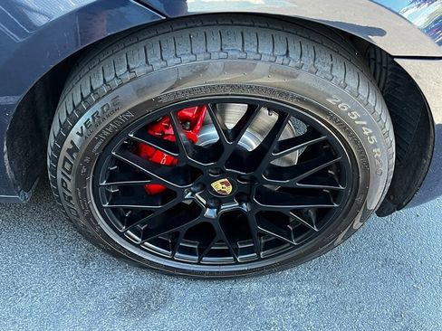 Used 2018 Porsche Macan GTS AWD/4WD image 11