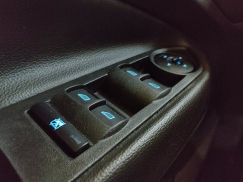 Used 2017 Ford Escape SE AWD/4WD image 27