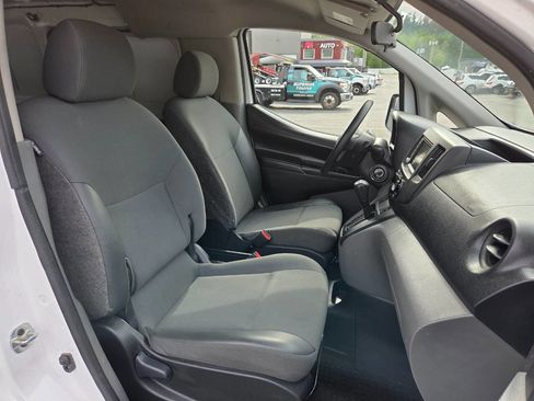 Used 2020 Nissan NV200 S w/ Back Door Glass Package FWD image 17