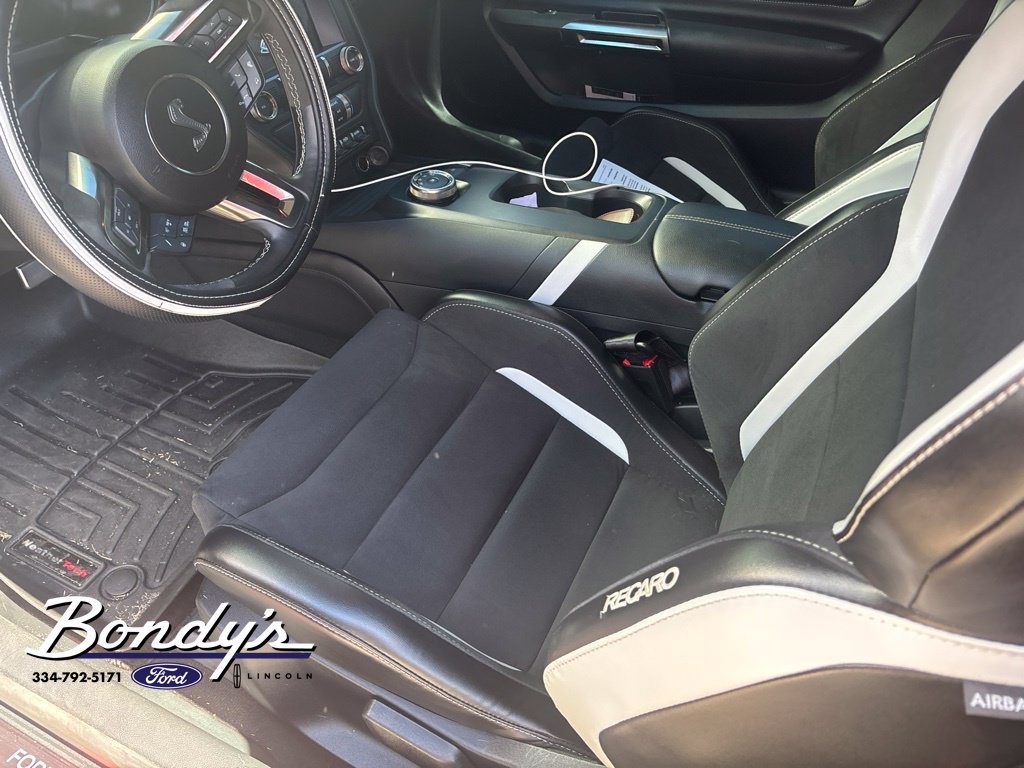 Used 2021 Ford Mustang Shelby GT500 w/ Carbon Fiber Track Pack RWD image 6