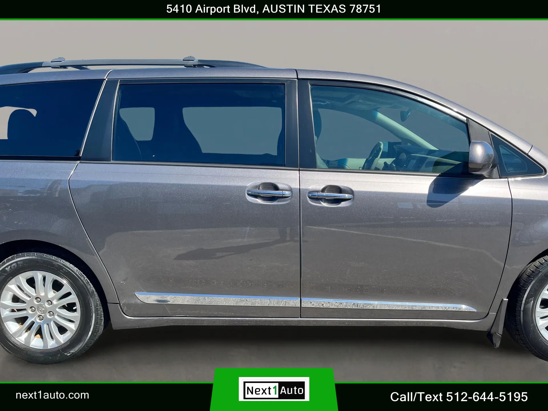 Used 2014 Toyota Sienna XLE w/ Entertainment Package FWD image 7
