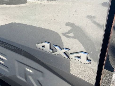 New 2026 Nissan Frontier SV image 27