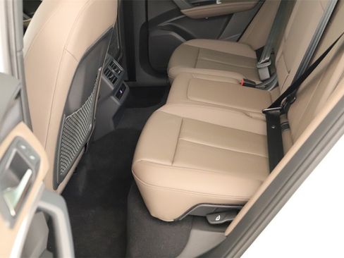 New 2025 Audi Q5 Premium image 28