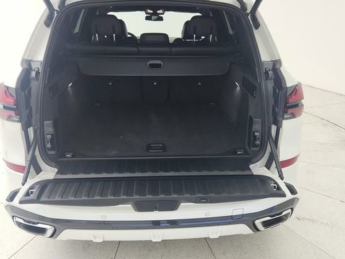 Used 2024 BMW X5 xDrive40i w/ M Sport Package image 35