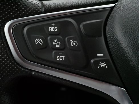 Used 2024 Chevrolet Equinox LS w/ LS Convenience Package AWD/4WD image 25