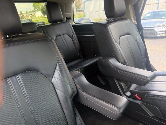 Used 2018 Ford Expedition Platinum AWD/4WD image 33