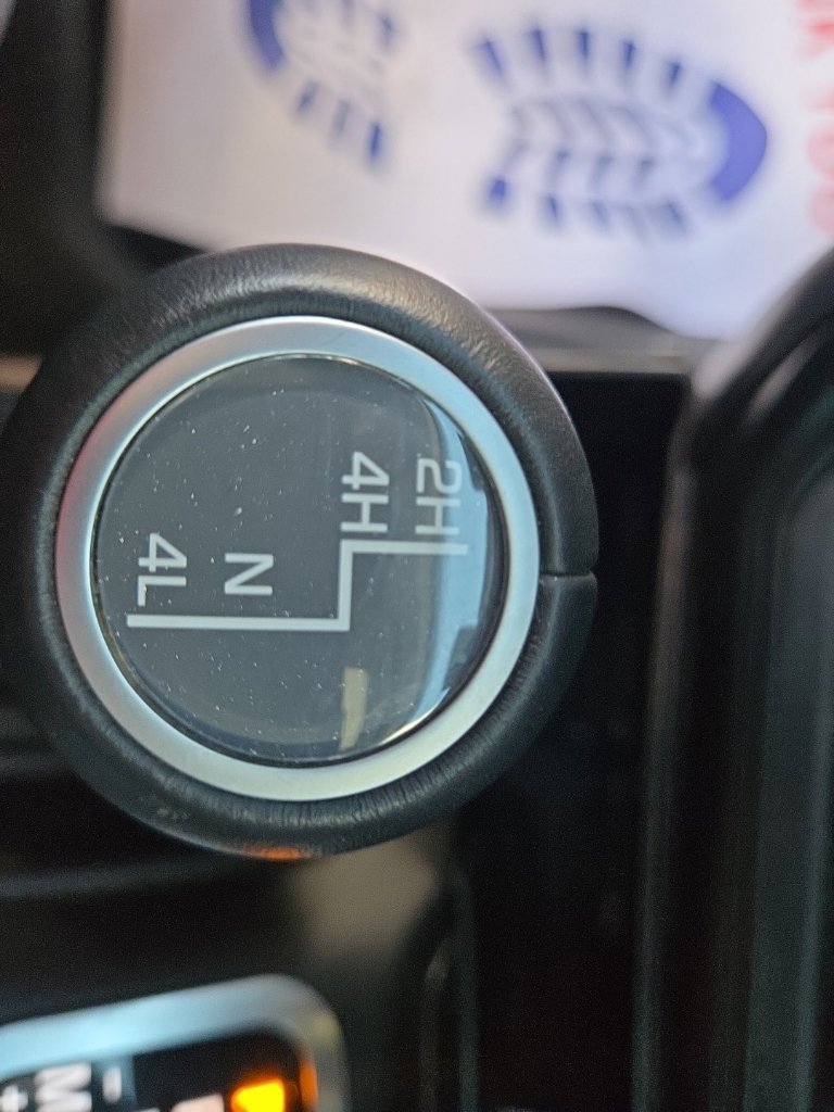 Used 2020 Jeep Gladiator Overland AWD/4WD image 33