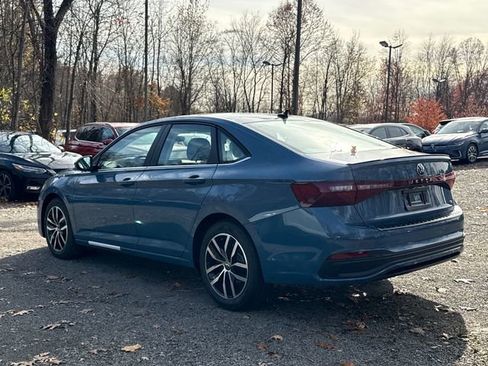 New 2026 Volkswagen Jetta SE image 4