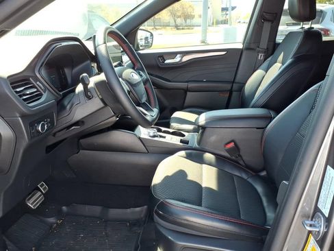 Used 2024 Ford Escape ST-Line w/ Tech Pack #1 AWD/4WD image 10