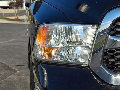 Used 2020 RAM 1500 Express w/ Trailer Tow Group w/ Express image 9