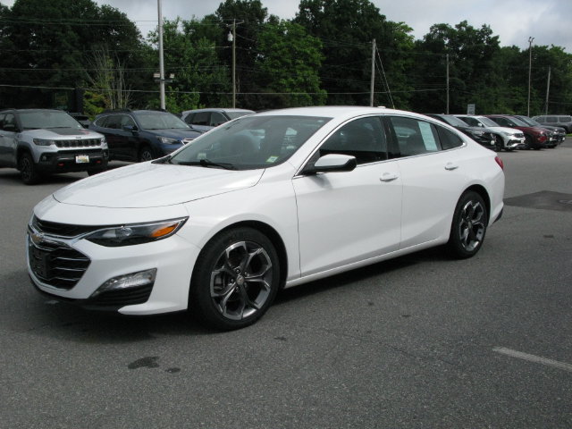 Used 2024 Chevrolet Malibu LT FWD image 9