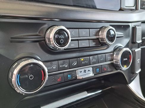 Certified 2023 Ford F150 Platinum w/ Equipment Group 701A High image 17