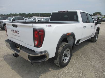 New 2026 GMC Sierra 2500 Pro