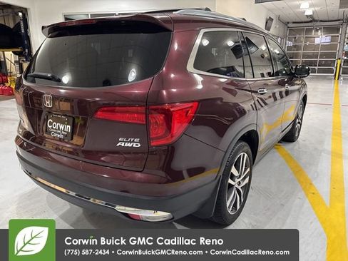 Used 2017 Honda Pilot Elite image 6