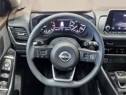Used 2023 Nissan Rogue S AWD/4WD image 32