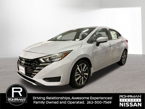 New 2025 Nissan Versa SV w/ Trunk Package image 2